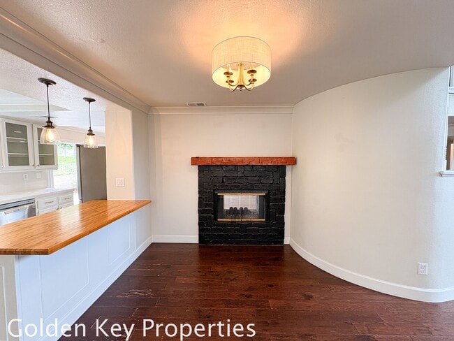 Photo - Welcome home to this spacious 4-bedroom, 3-bath home located in the Rancho Del Oro Community!