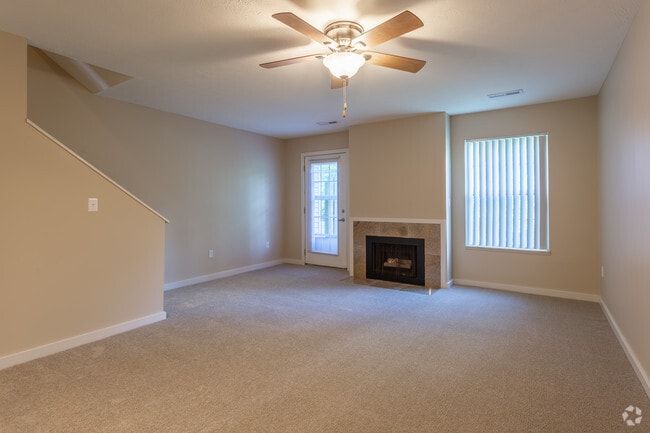 Townhome 2BD 2.5BA 1,125 sq. ft.
