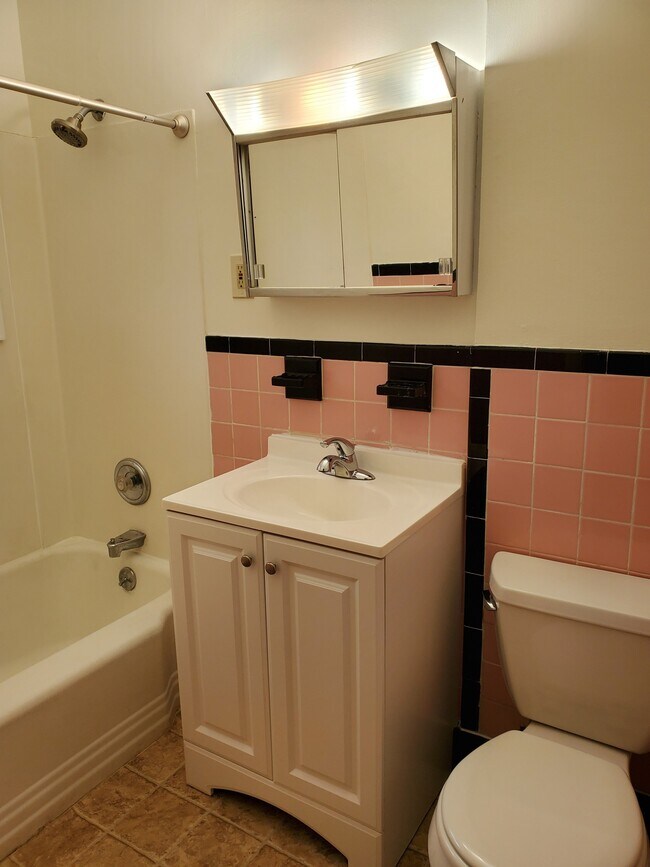 Photo - 50 Country Club Rd Condo Unit 64