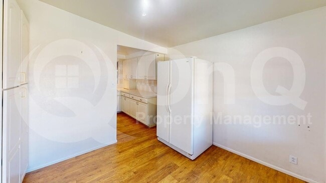 Photo - 6950 E Hawthorne St