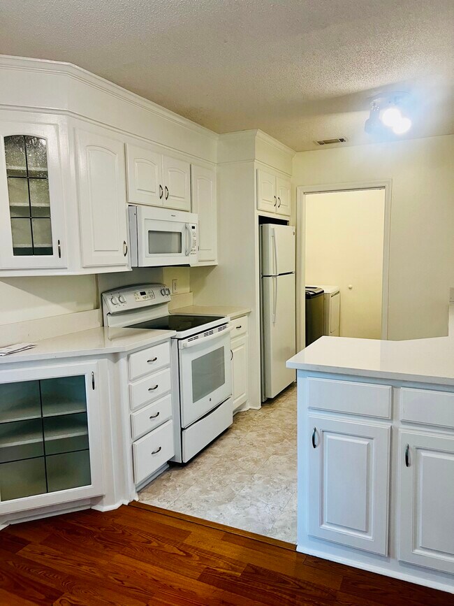 Photo - 1234 Island View Dr