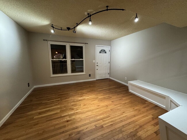 Photo - 150 N Carlton St