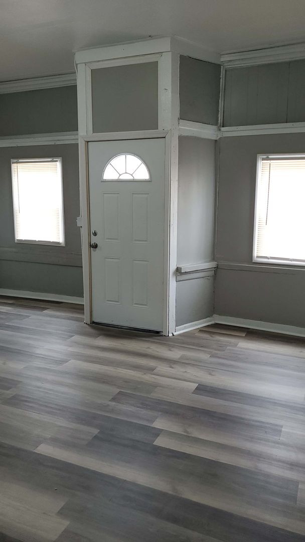 Photo - 846-848 Xenia Ave Unit 848