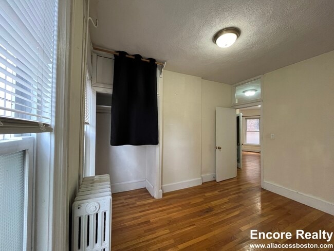 Photo - 35 Harvard St Unit 1