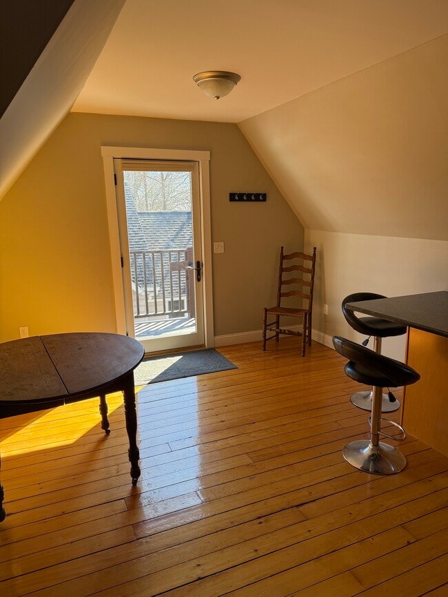 Photo - 19 Columbus Ave Unit Third Floor