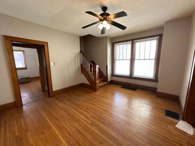 Photo - Summit St 2577-2579 JDGM Unit 2579