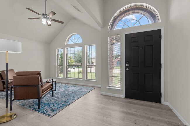 Photo - 3330 Shining Light Dr