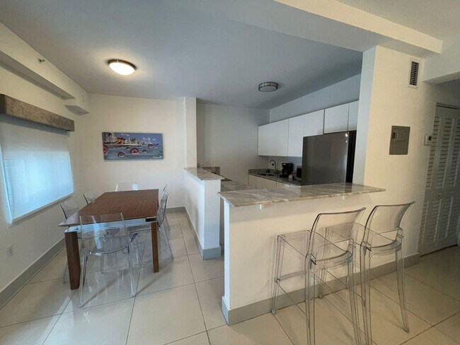 Photo - 6495 Indian Creek Dr Unidad ID1267237P