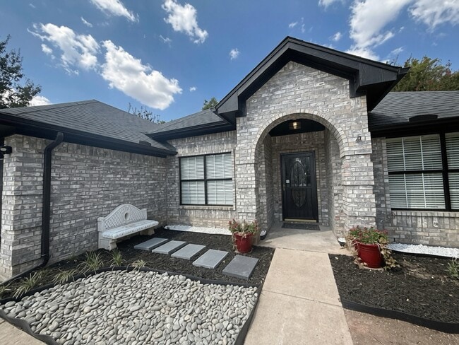 1708 Creekside Ave