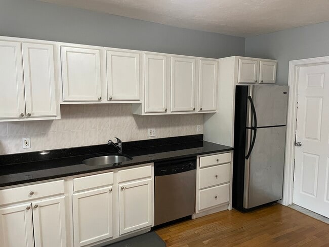 Photo - 134 Boston St Unit 1F