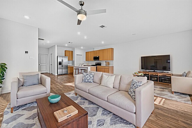 Photo - 3518 Blue Mockingbird St