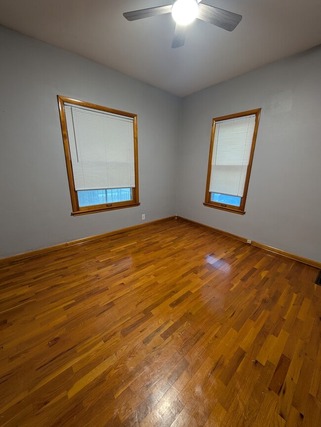 Photo - 528 NE Ohio Ave