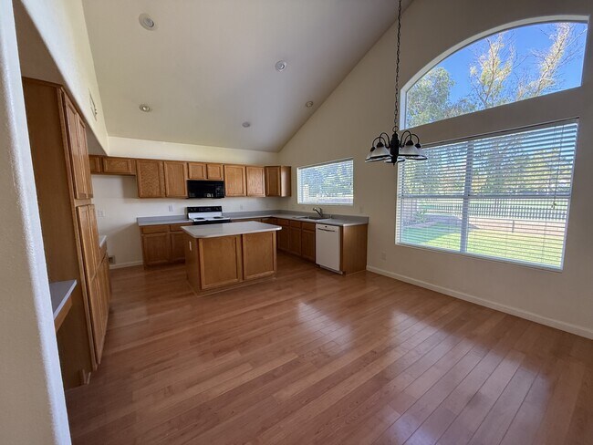 Photo - 19253 N 78th Ln