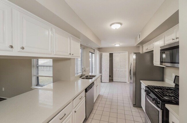 Photo - 6915 Eagle Ridge Dr