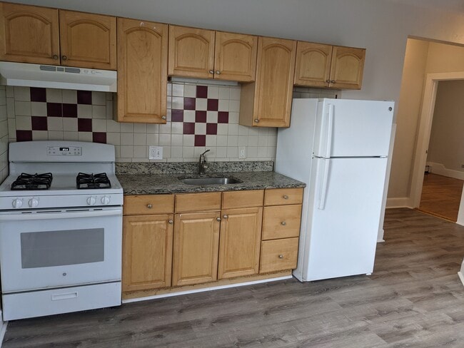 Building Photo - 25 Hooper St Unit 2