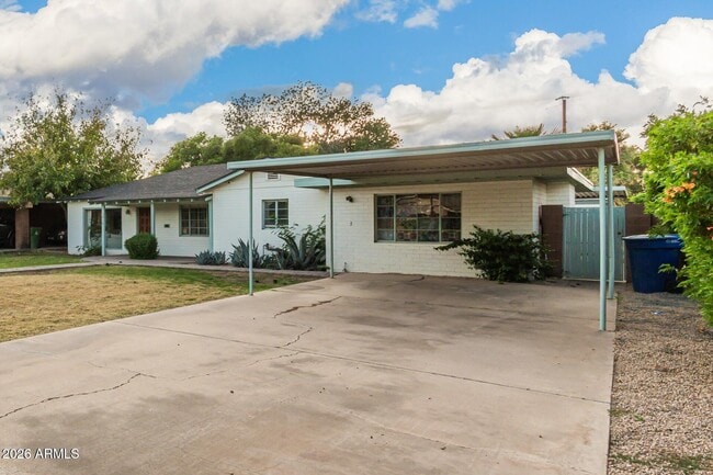 Photo - 1416 S College Ave