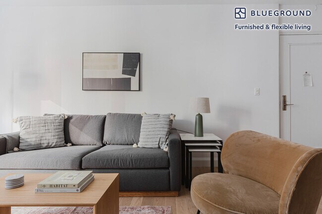 Photo - 160 E 48th St Unidad FL11-ID1607