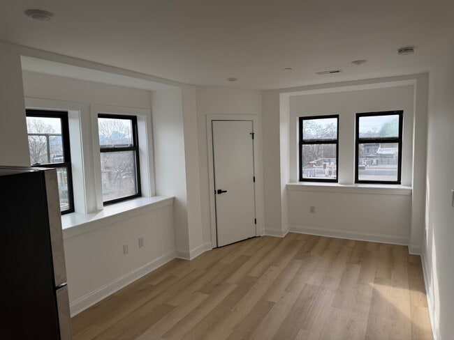 Photo - 4126 Parkside Ave Unit 4126 PARKSIDE AVE