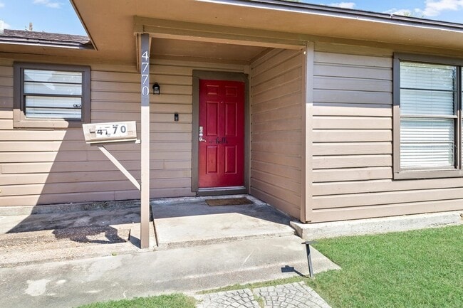 Photo - 4770 Corkwood Ln