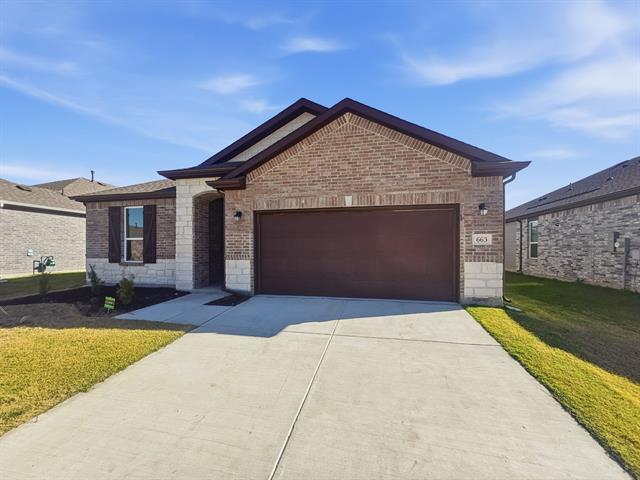 Photo - 663 Saxony Dr