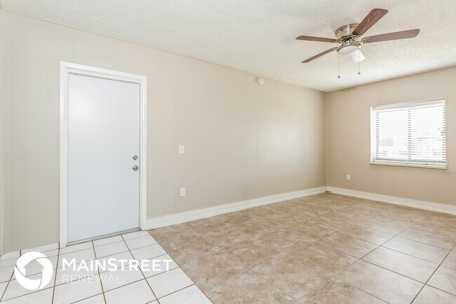 Photo - 2550 Via Veneto Ct