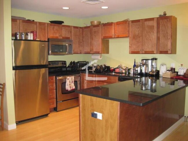 Modern building Brighton Center w/parking ... - Modern building Brighton Center w/parking ... Rental