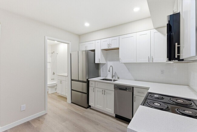 Photo - Magnolia West Apartments