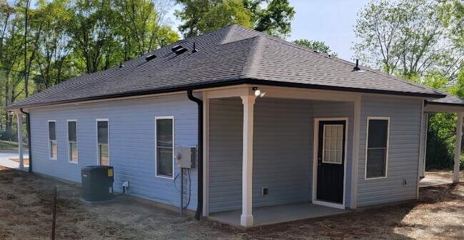 covered back porch area - 116 Wilson St Unit 116 Wilson St.