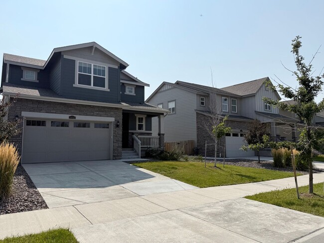 Building Photo - Stunning New Build in Aurora with Sleek Fi... Rental