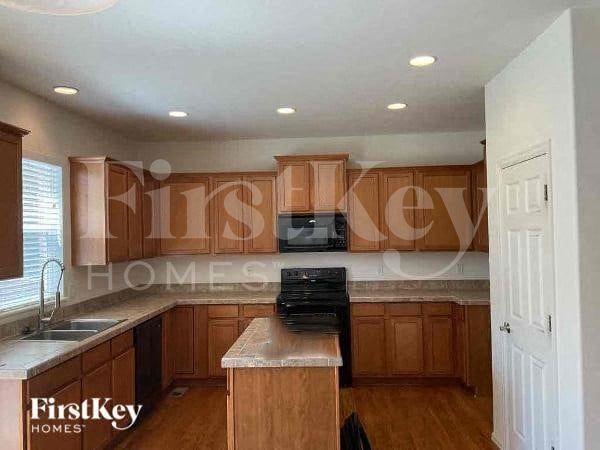 Photo - 25028 E Canal Pl