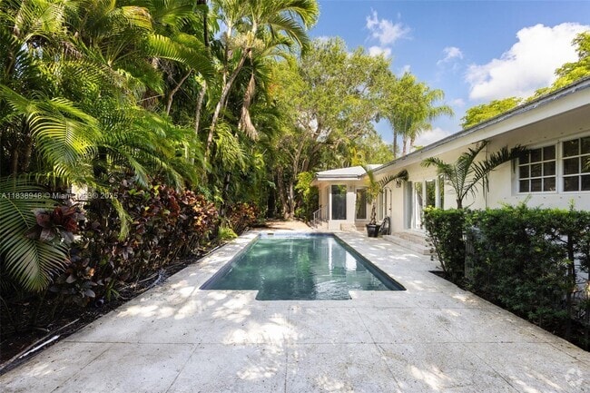 Building Photo - 600 Santurce Ave Rental