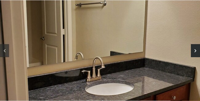 Photo - 5231 Eisenhower Pl