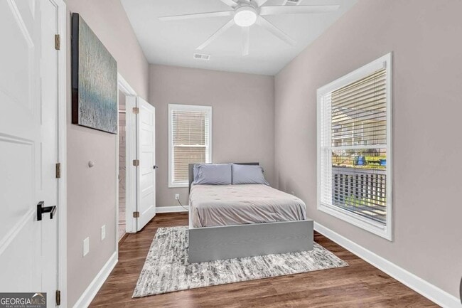 Photo - 115 Griffin St NW
