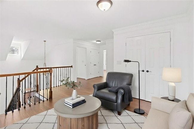 Photo - 1410 Eastland Rd SE