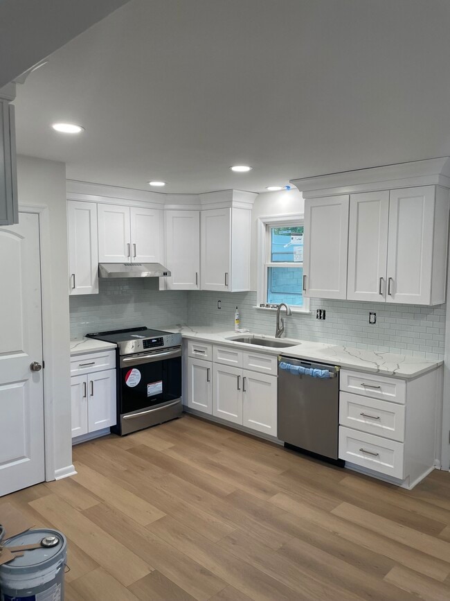 Everything New - 2224 Sandalwood Rd Unit B