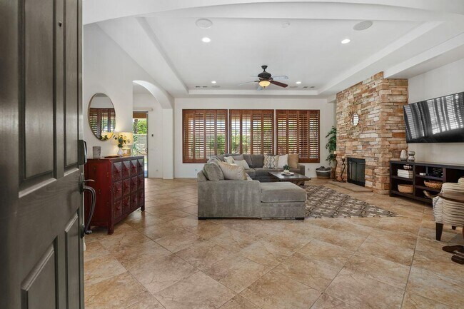 48476 Bighorn Dr