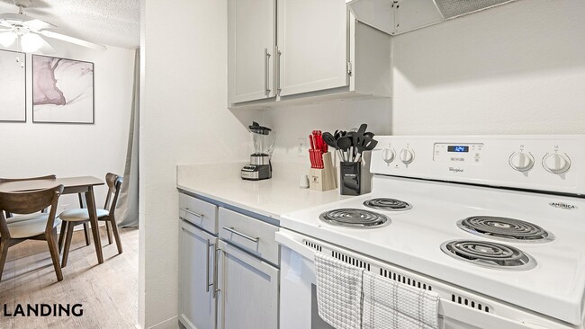 Photo - 1071 Clayton Ln Unit M0113