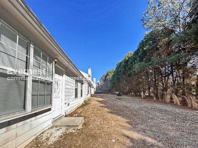 Photo - Spacious Home with Garage and Modern Features