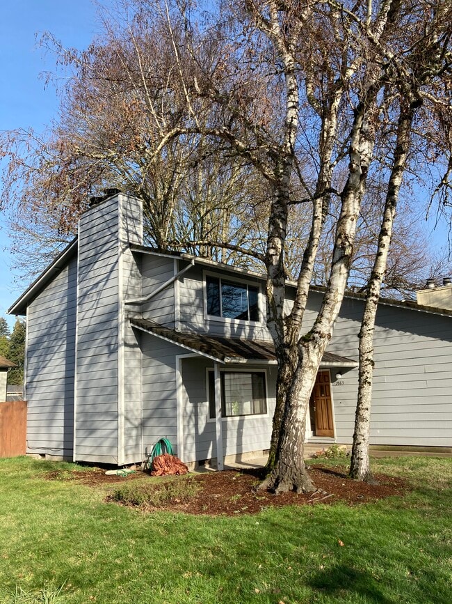 Building Photo - 2863 Applewood Ln