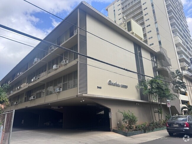 Building Photo - Renovated Studio 10 minutes from Waikiki B... Unit 207 Rental