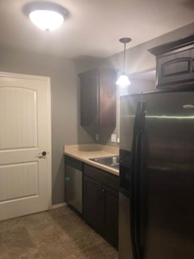 Photo - Very nice 2 bed 1 bath home, Dining room, Porch and Back Patio and Storage Bldg