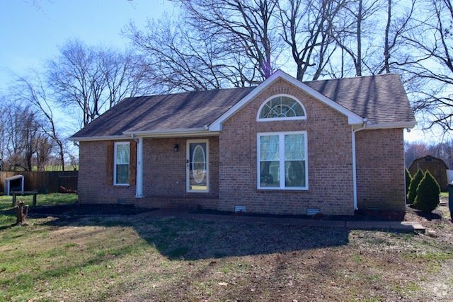 Building Photo - Available September 1st - This Home is Wai...