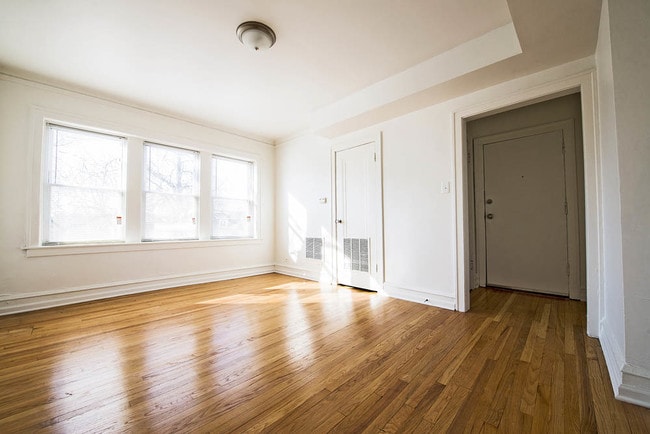 Photo - 6455 S Fairfield Ave