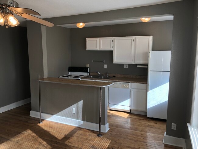 714 W 37th St Unit 12