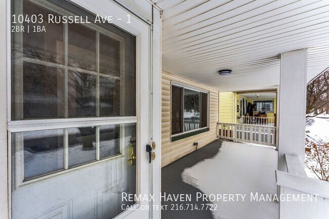 Photo - 10403 Russell Ave Unidad 1