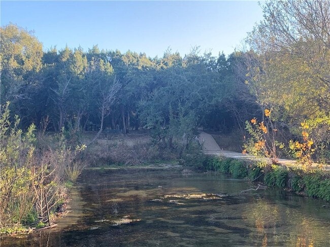 Photo - 331 Fantail Loop