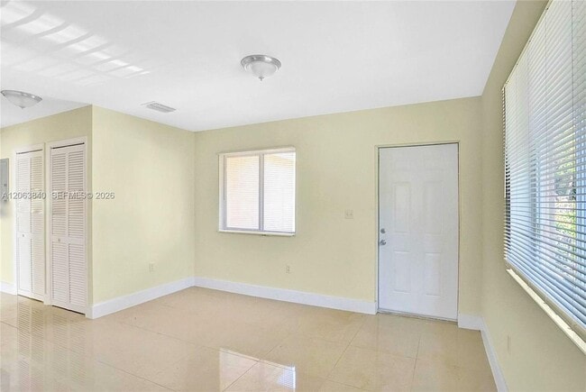 Photo - 4643 NW 15th Ct Unit 2