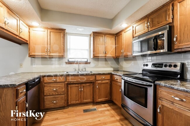 Photo - 704 Autumn Dr