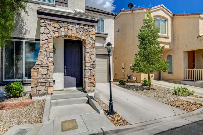 Photo - Beautiful Home in Lamplight Gardens at Silverado gated community