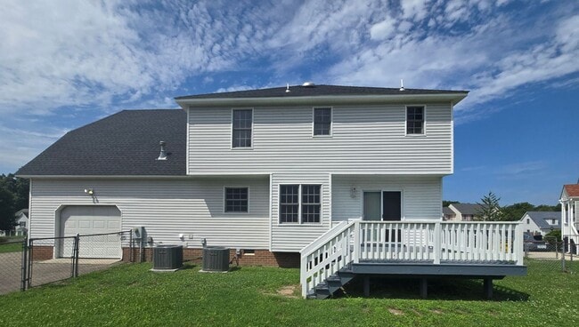 Photo - 4 bedroom in Prince George!!